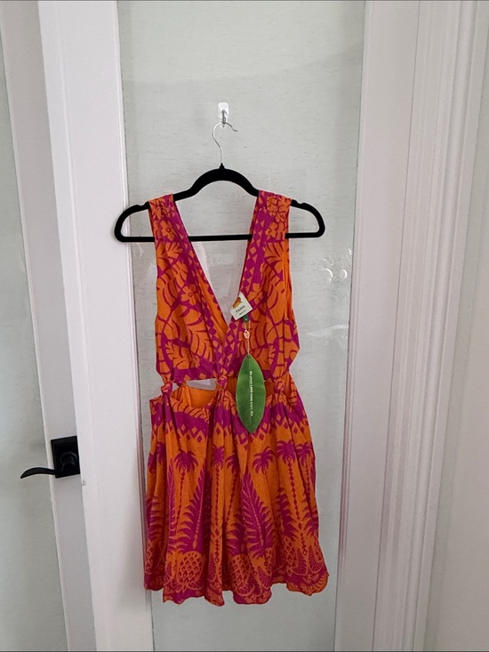 FARM Rio Dresses & Skirts - FARM Rio Orange and Pink Tropical V-Neck Mini Dress